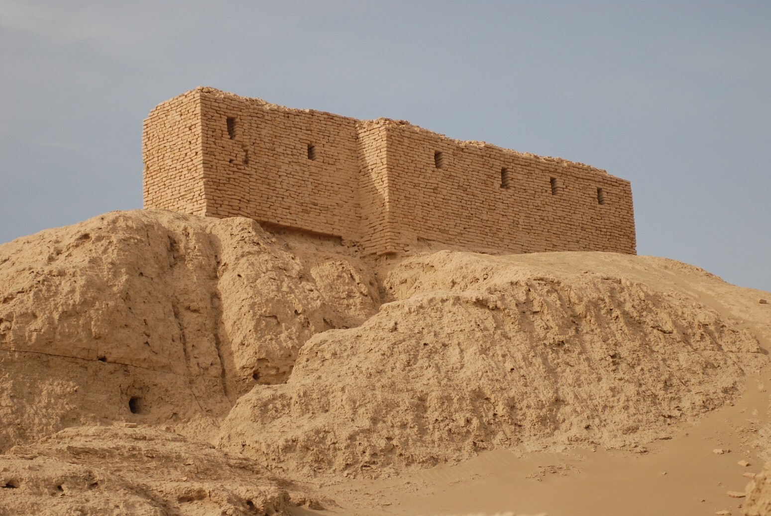 Ruins from a temple in Naffur