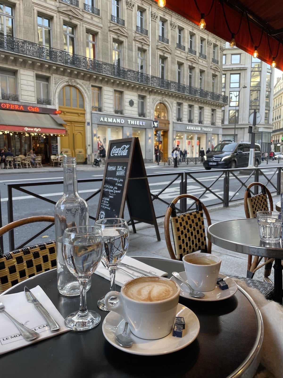 French cafe